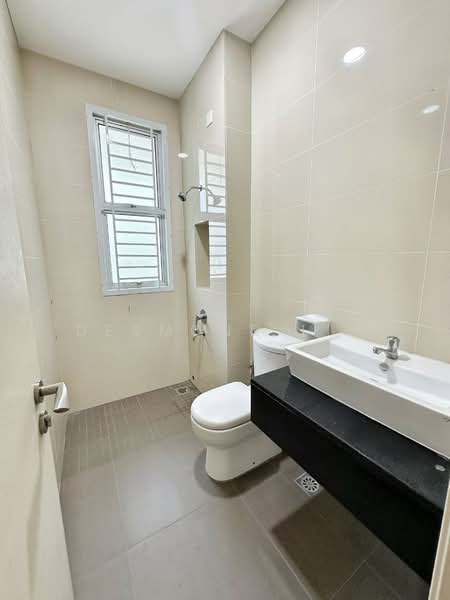 Semi-Detached House for Sale in Iskandar Puteri (Nusajaya) (Johor) - Desmond Lim - Bathroom - PropertyGuru.com.my