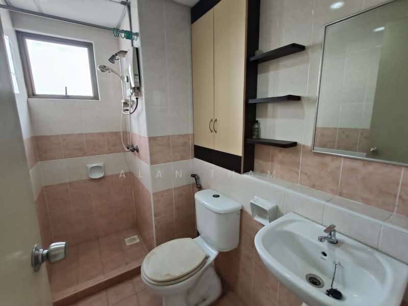 Apartment for Sale at Danga View Apartment - Alan Tham - Bathroom - PropertyGuru.com.my
