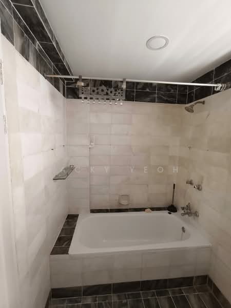 Apartment for Sale at Desa Mar Vista - Jacky Yeoh - Bathroom - PropertyGuru.com.my