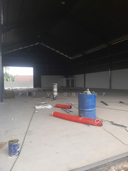 Warehouse for Rent in Sungai Buloh (Selangor) - Pit Voon Yap - Interior - PropertyGuru.com.my