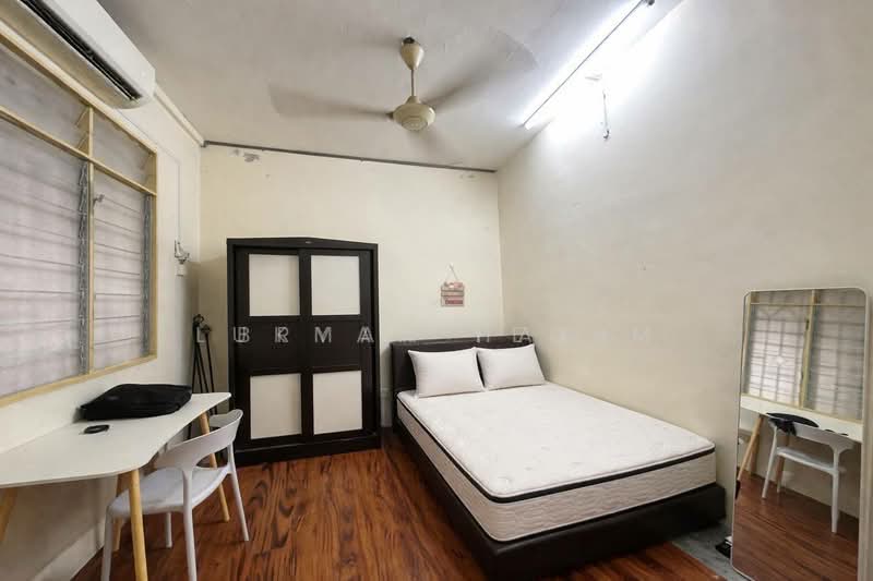 Apartment for Sale at Mentari Court - Bryan Yeoh - Bedroom - PropertyGuru.com.my