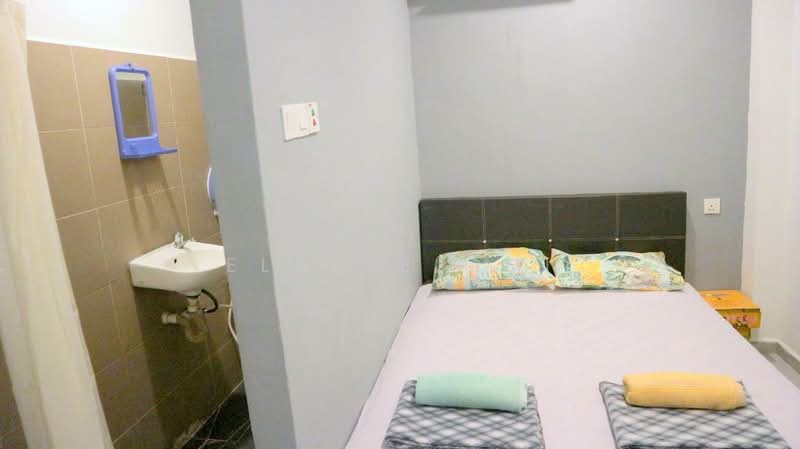 3-storey Terraced House for Sale in George Town (Penang) - Elaine Ooi - Bedroom - PropertyGuru.com.my
