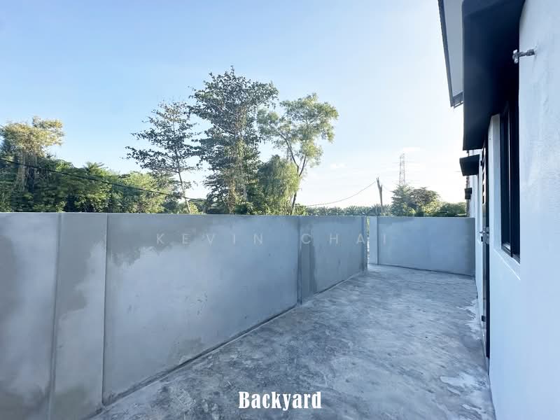 Rumah Teres 2 Tingkat untuk Dijual di Malim Nawar (Perak) - Kevin Chai - Backyard - PropertyGuru.com.my