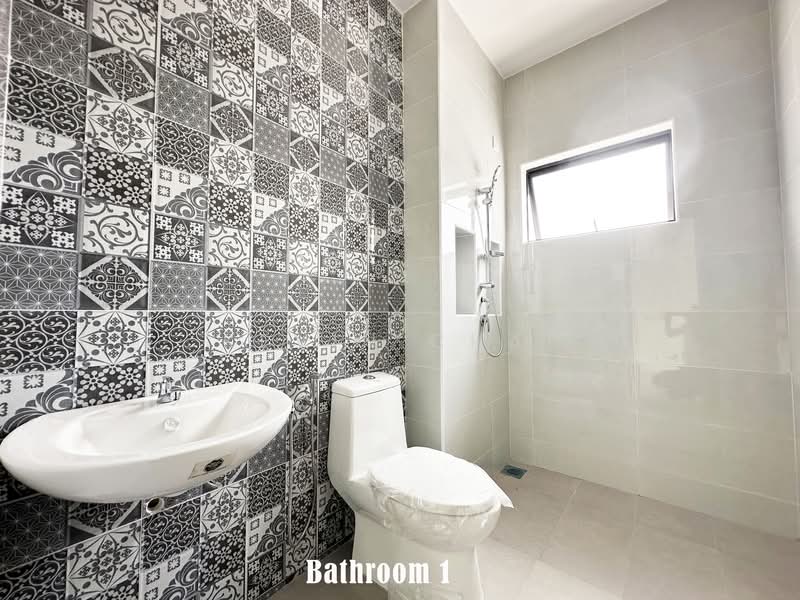 Rumah Teres 2 Tingkat untuk Dijual di Malim Nawar (Perak) - Kevin Chai - Bathroom - PropertyGuru.com.my