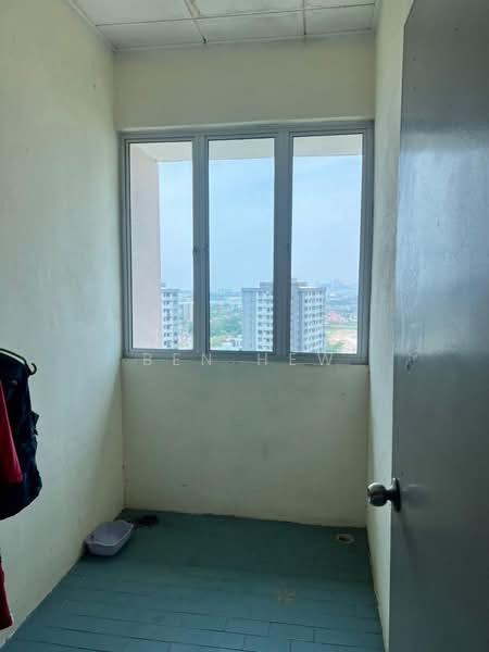 Rumah Flat untuk Dijual di Taman Bukit Jambul - Ben Hew - Balcony - PropertyGuru.com.my