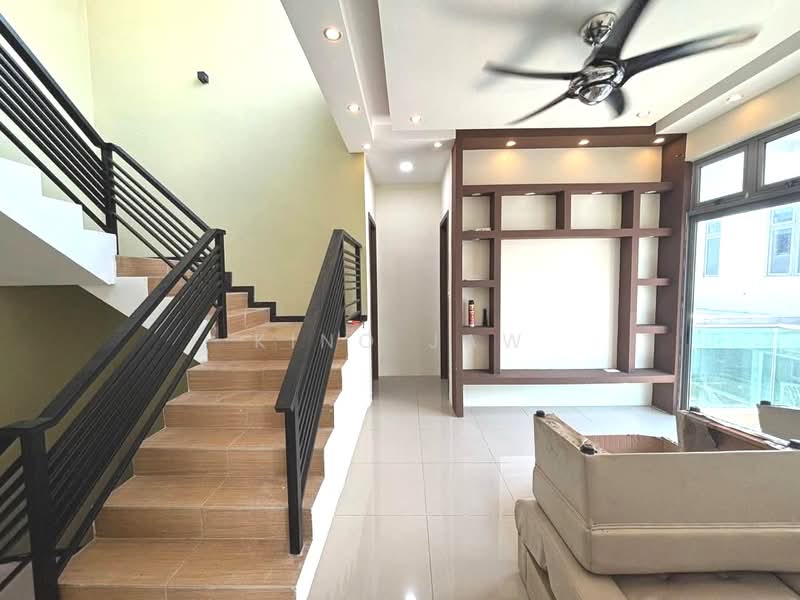 Cluster House for Sale in Taman Bukit Skudai (Skudai) - Kino Jaw - Living Room - PropertyGuru.com.my
