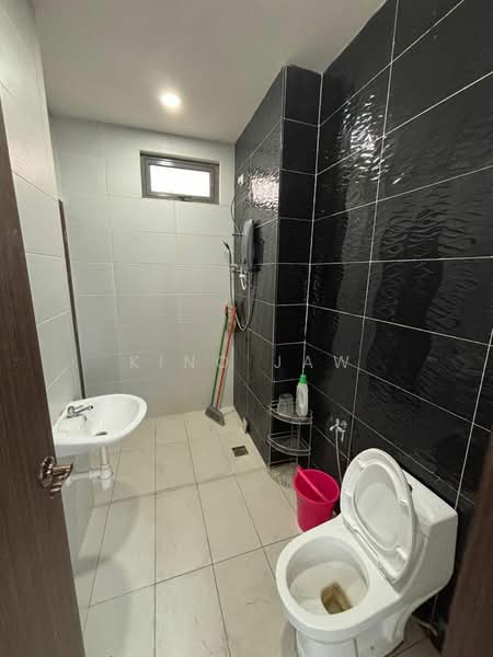Cluster House for Sale in Taman Bukit Skudai (Skudai) - Kino Jaw - Bathroom - PropertyGuru.com.my