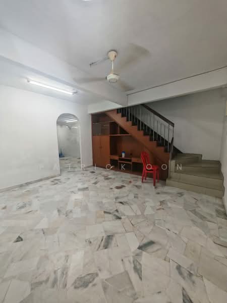 2-storey Terraced House for Sale in Taman Kosas (Ampang) - Patrick Oon - Living Room - PropertyGuru.com.my