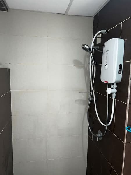 Service Residence for Sale at Livia Residence @ C180 - Alan Lee - Bathroom - PropertyGuru.com.my