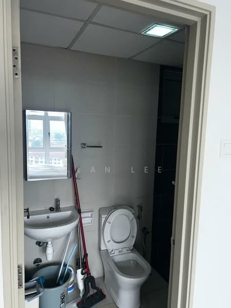 Service Residence for Sale at Livia Residence @ C180 - Alan Lee - Bathroom - PropertyGuru.com.my