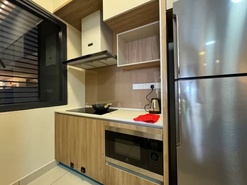 Pangsapuri untuk Dijual di Sky Curve - Bella Tan - Kitchen - PropertyGuru.com.my