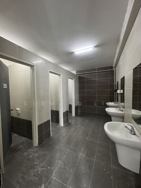 Kilang untuk Disewa di Eco Business Park 1 (Johor Bahru) - Desmond Lim - Bathroom - PropertyGuru.com.my