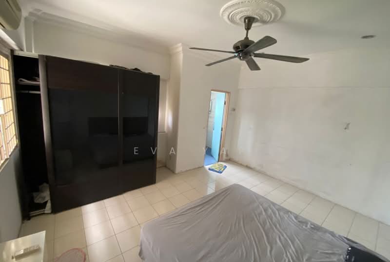 Apartment for Sale at Vista Saujana - Eva Yap - Bedroom - PropertyGuru.com.my