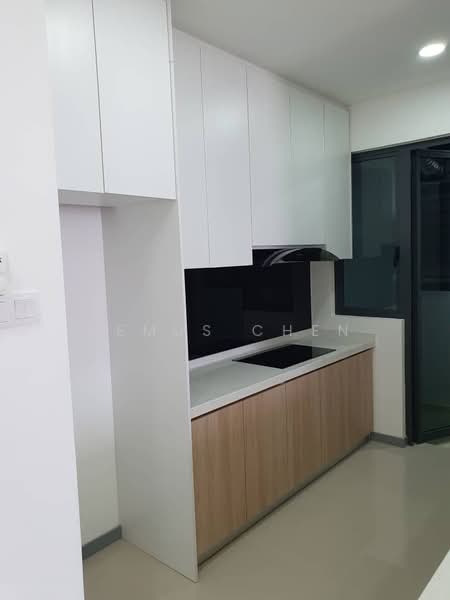 Servis Apartment untuk Dijual di United Point (Residensi Berpadu) - Remus Chen - Kitchen - PropertyGuru.com.my