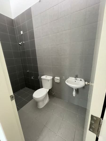 Rumah Teres 2 Tingkat untuk Dijual di Eco Forest (Semenyih) - KF Kuan - Bathroom - PropertyGuru.com.my