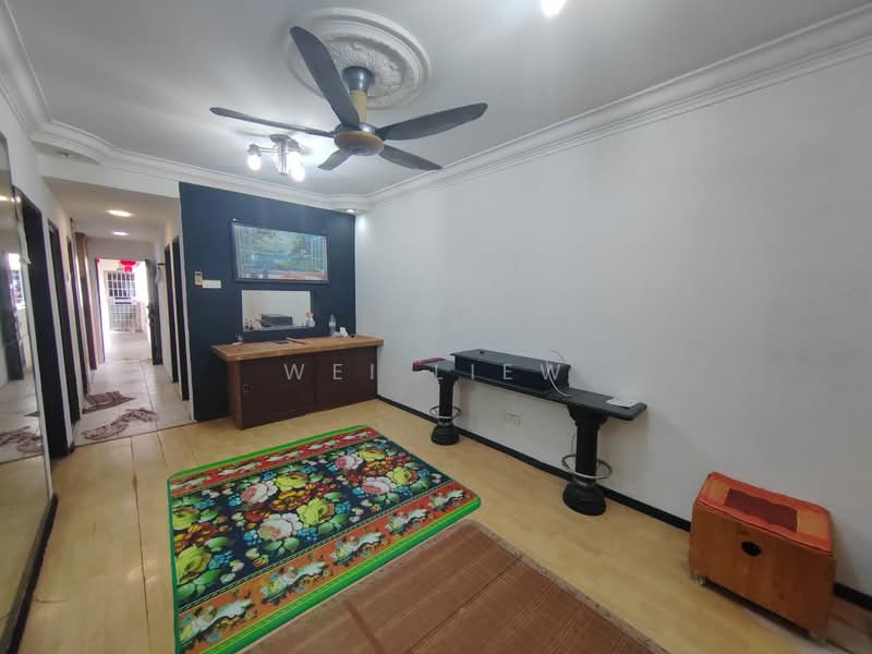 Pangsapuri untuk Dijual di Pangsapuri Putra - Wei Liew - Living Room - PropertyGuru.com.my