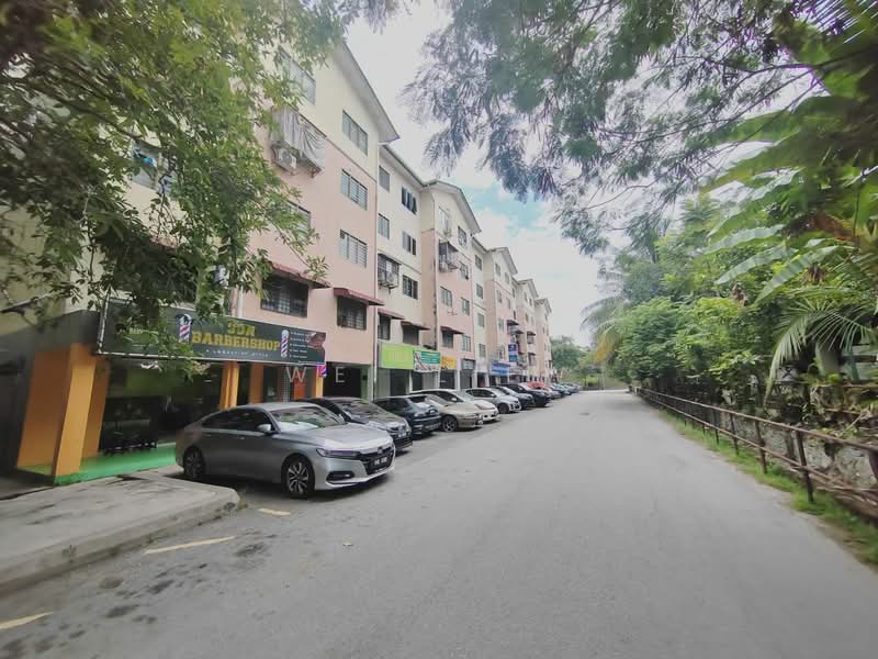 Pangsapuri untuk Dijual di Pangsapuri Putra - Wei Liew - Exterior - PropertyGuru.com.my