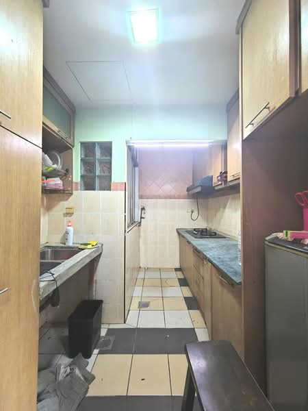 Pangsapuri untuk Dijual di Pangsapuri Putra - Wei Liew - Kitchen - PropertyGuru.com.my