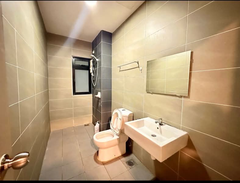 Servis Apartment untuk Disewa di HYVE - KK Yap - Bathroom - PropertyGuru.com.my