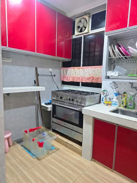 Apartment for Rent at Pandan Court - Kam Ngor Chong - Kitchen - PropertyGuru.com.my