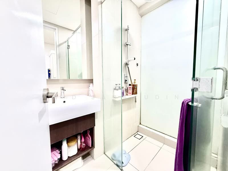 Service Residence for Sale at The Ridge - Abid Sabarudin - Bathroom - PropertyGuru.com.my