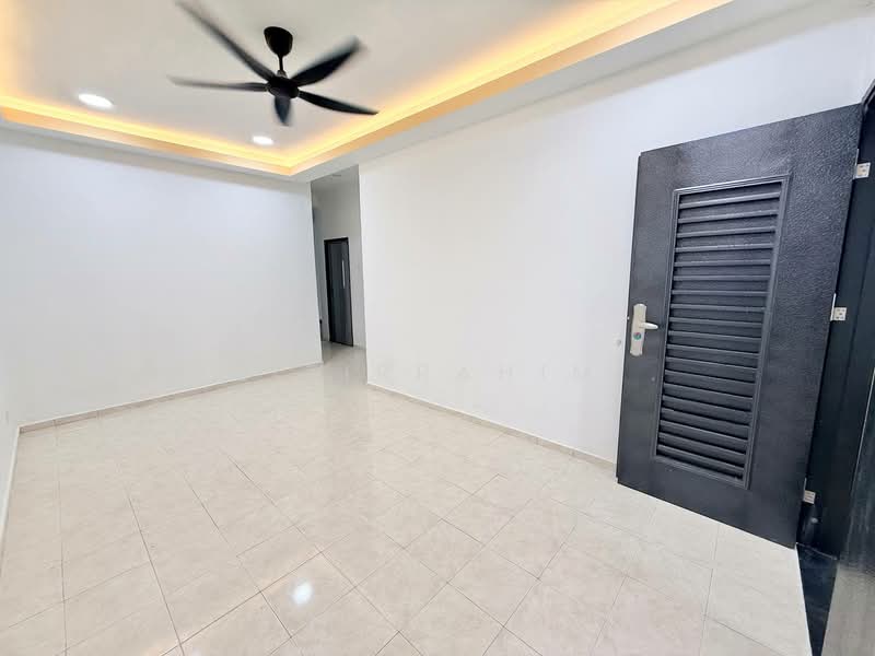 1-storey Terraced House for Sale in Nilai (Negeri Sembilan) - Azizirrahim . - Living Room - PropertyGuru.com.my