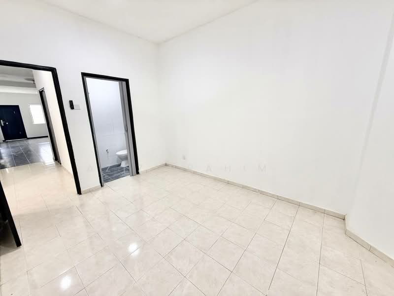 1-storey Terraced House for Sale in Nilai (Negeri Sembilan) - Azizirrahim . - Interior - PropertyGuru.com.my