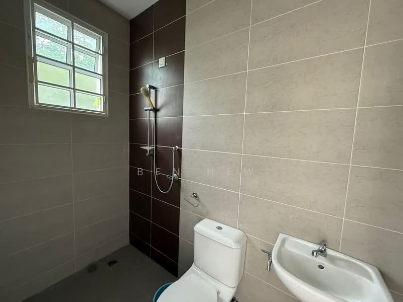 2-storey Terraced House for Rent in Pulau Pinang (Jelutong) - Ben Hew - Bathroom - PropertyGuru.com.my