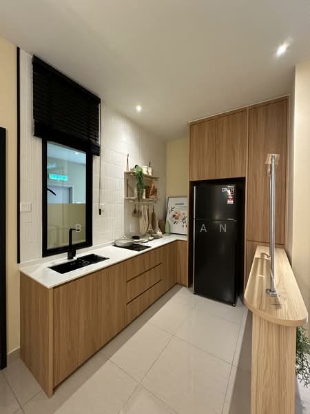 Pangsapuri untuk Dijual di Pinegate Residency Project~Kimlun Land - Bella Tan - Kitchen - PropertyGuru.com.my