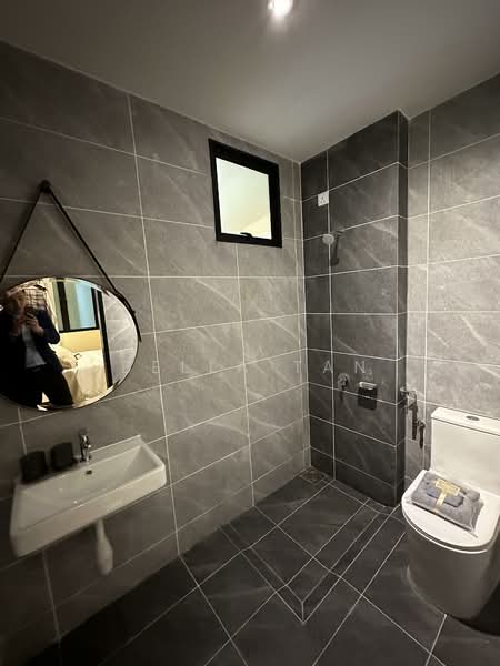 Pangsapuri untuk Dijual di Pinegate Residency Project~Kimlun Land - Bella Tan - Bathroom - PropertyGuru.com.my