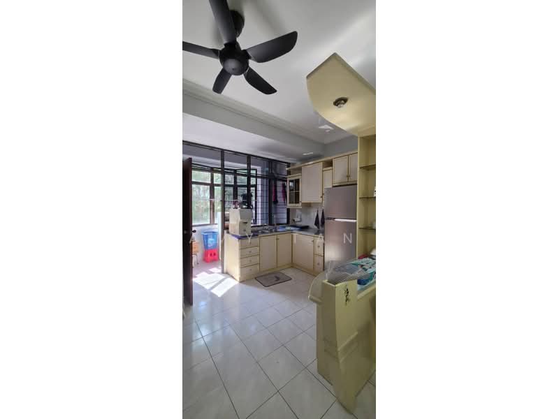 Pangsapuri untuk Dijual di Desa Permai Indah Apartment - Amy Tan - Kitchen - PropertyGuru.com.my