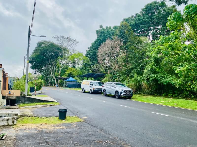 2-storey Terraced House for Sale in Taman Lestari Putra (Seri Kembangan) - Azli Ibrahim - Exterior - PropertyGuru.com.my