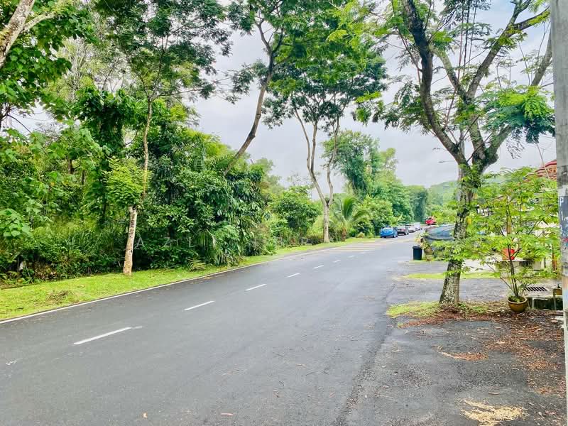2-storey Terraced House for Sale in Taman Lestari Putra (Seri Kembangan) - Azli Ibrahim - Exterior - PropertyGuru.com.my