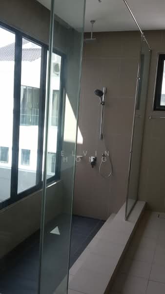 Rumah Teres 3 Tingkat untuk Dijual di Taman Puncak Jalil (Seri Kembangan) - Kelvin Thong - Bathroom - PropertyGuru.com.my
