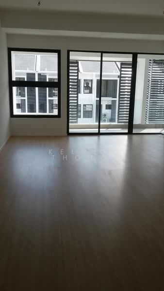 Rumah Teres 3 Tingkat untuk Dijual di Taman Puncak Jalil (Seri Kembangan) - Kelvin Thong - Living Room - PropertyGuru.com.my