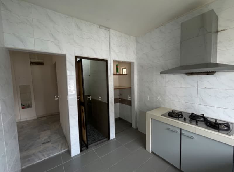 Kondominium untuk Dijual di Teratai Mewah Condominium - Michelle Tan - Kitchen - PropertyGuru.com.my