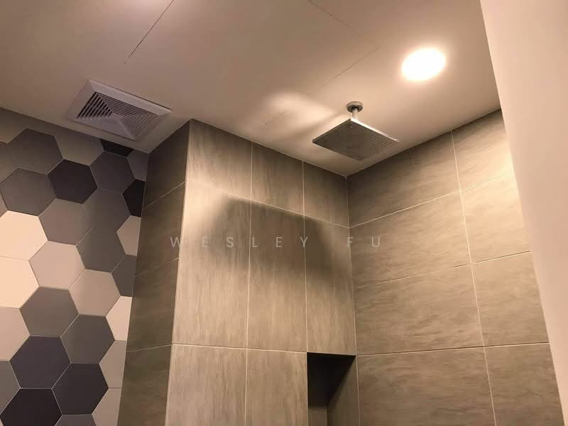 Servis Apartment untuk Disewa di Ceylonz Suites - Wesley Fu - Bathroom - PropertyGuru.com.my
