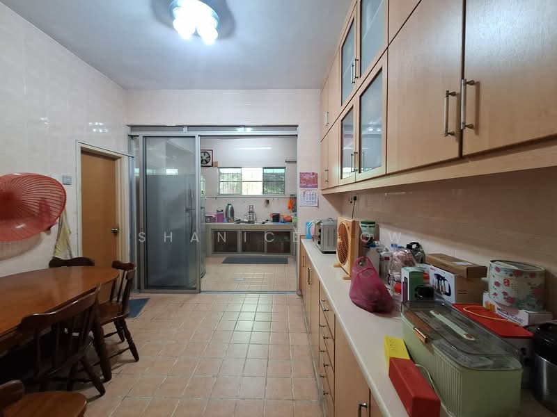 2-storey Terraced House for Sale in Bandar Puteri Puchong (Puchong) - Shanice Low - Kitchen - PropertyGuru.com.my