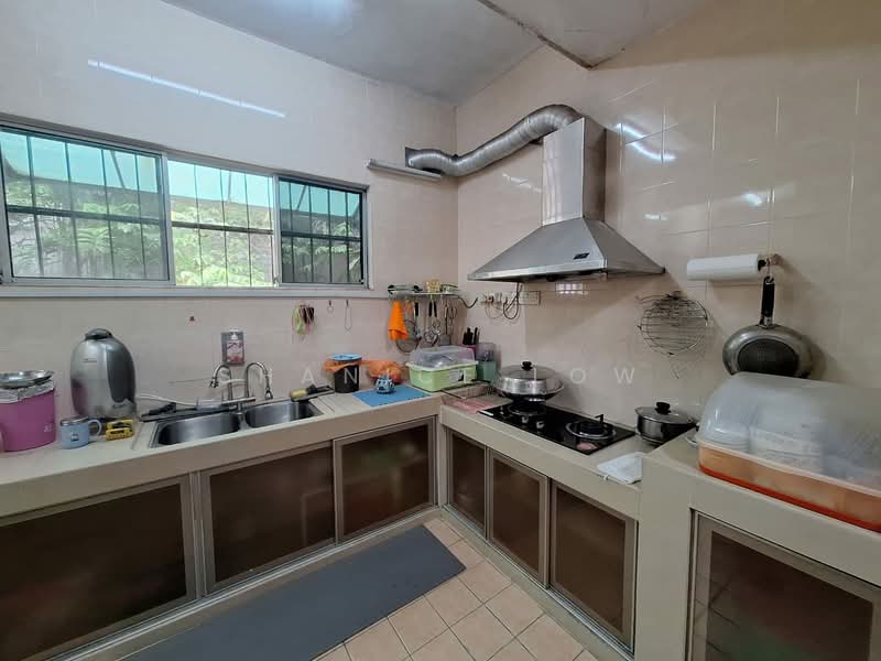 2-storey Terraced House for Sale in Bandar Puteri Puchong (Puchong) - Shanice Low - Kitchen - PropertyGuru.com.my