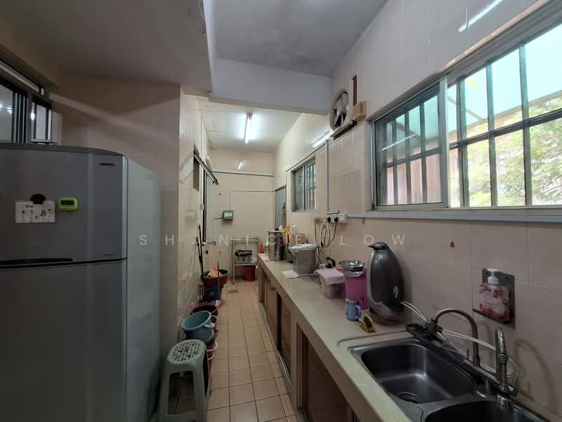 2-storey Terraced House for Sale in Bandar Puteri Puchong (Puchong) - Shanice Low - Kitchen - PropertyGuru.com.my