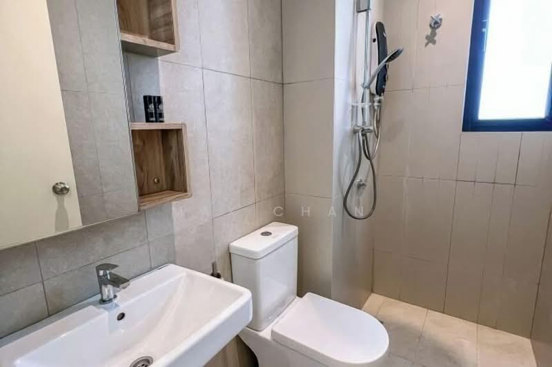 Servis Apartment untuk Disewa di Kenwingston Skylofts - Max Chan - Bathroom - PropertyGuru.com.my