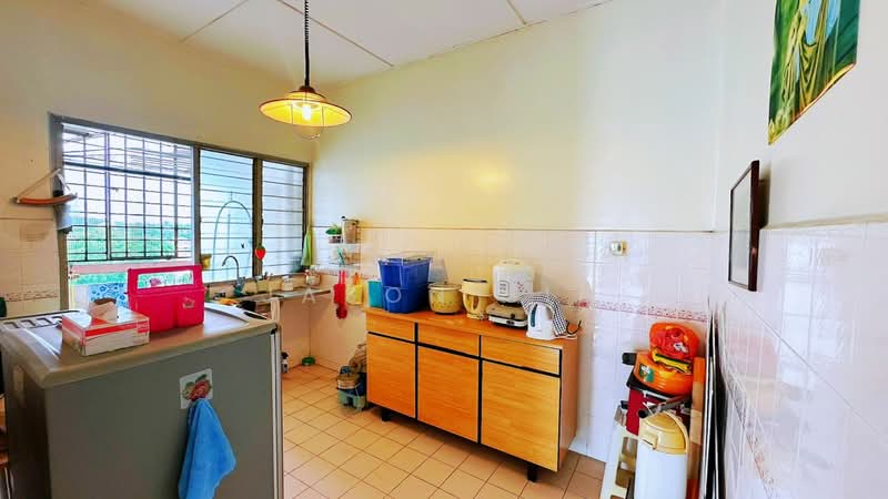 Condominium for Sale at Selesa Puteri Condominium - Jason Sim - Kitchen - PropertyGuru.com.my