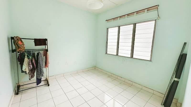 Condominium for Sale at Selesa Puteri Condominium - Jason Sim - Bedroom - PropertyGuru.com.my