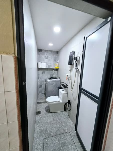 Rumah Teres 2 Tingkat untuk Dijual di Taman Selayang Jaya (Selayang) - Marcus Lee - Bathroom - PropertyGuru.com.my