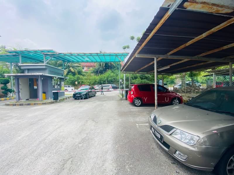 Residential Land for Sale in Seri Kembangan (Selangor) - Jimmy Haryzul - Car Park - PropertyGuru.com.my