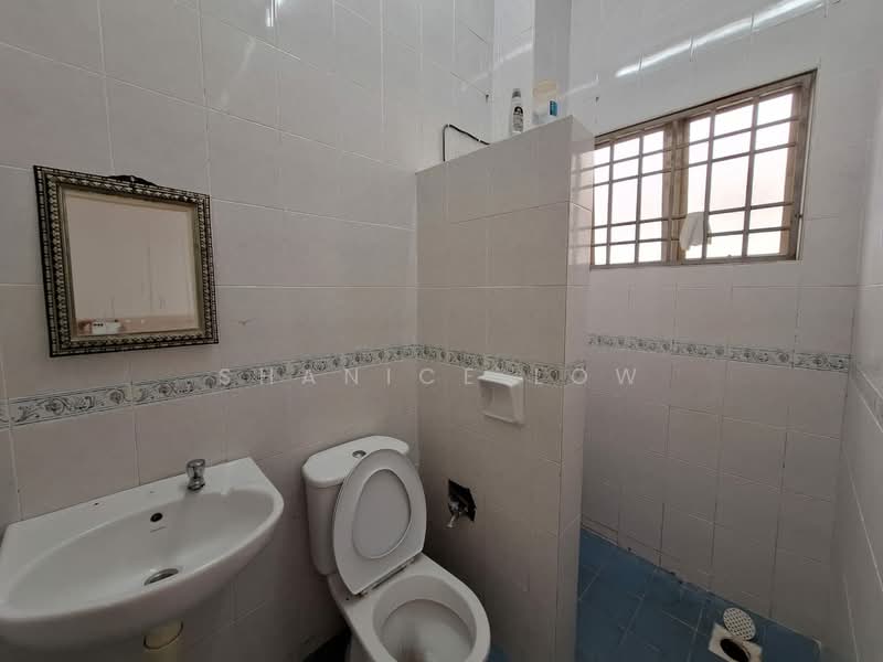 Rumah Teres 2 Tingkat untuk Dijual di Bandar Puteri Puchong (Puchong) - Shanice Low - Bathroom - PropertyGuru.com.my