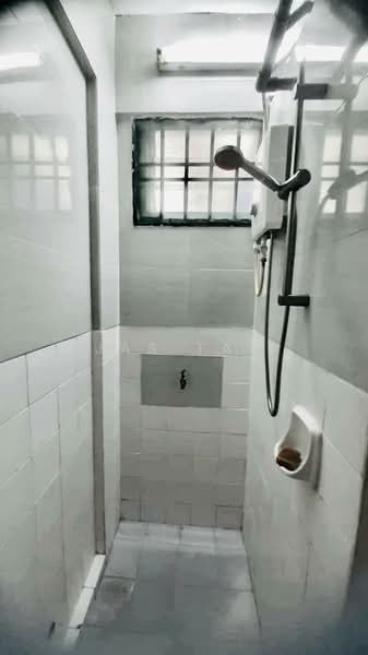Flat for Sale at Flat Taman Rinting - Jas Tay - Bathroom - PropertyGuru.com.my