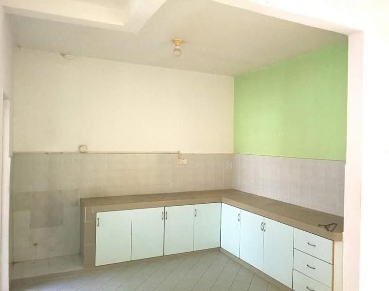 2-storey Terraced House for Sale in Taman Mutiara Rini (Skudai) - Shu Ying - Kitchen - PropertyGuru.com.my