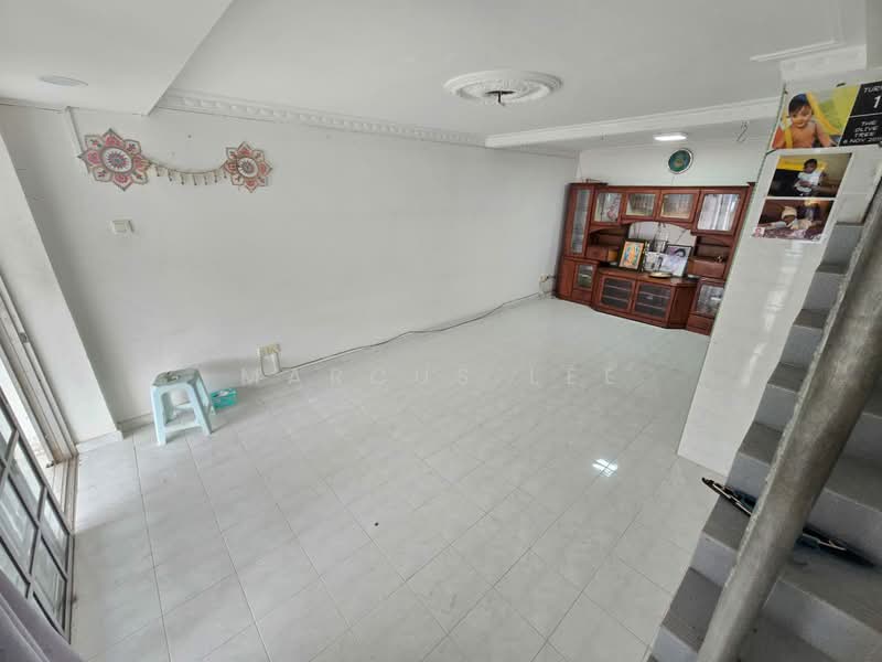 2-storey Terraced House for Sale in Taman Selayang Utama (Selayang) - Marcus Lee - Living Room - PropertyGuru.com.my
