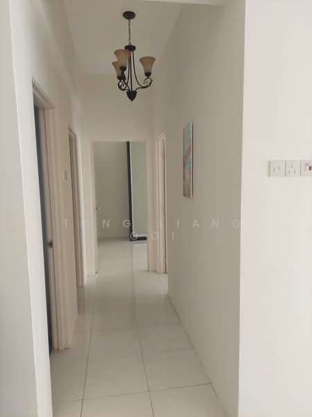 Kondominium untuk Dijual di Summer Place - Tong Liang Ooi - Corridor - PropertyGuru.com.my